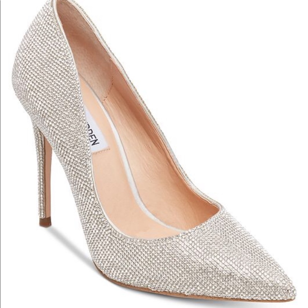 Steve Madden Daisie Pumps